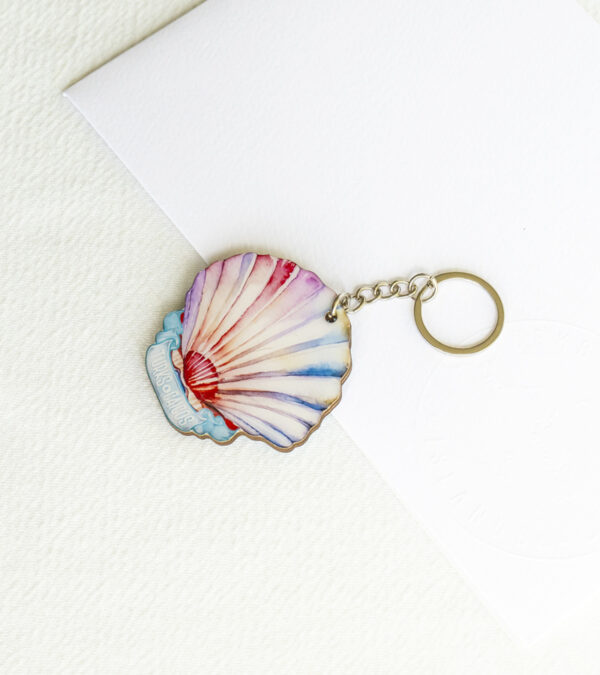 Colourful shell wooden keychain