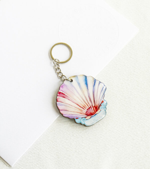 Colourful shell wooden keychain